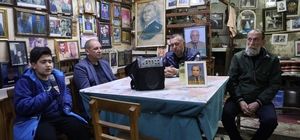 Ölüler Kıraathanesi'nde nostaljik bayramlaşma