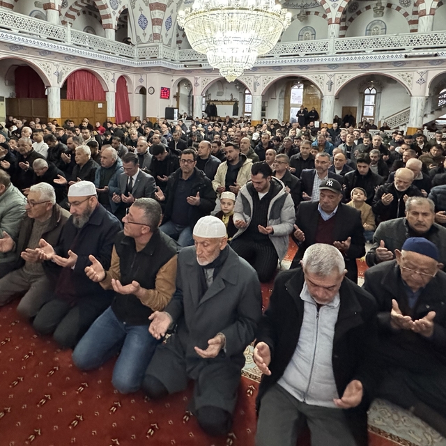 Kulu'da Bayram Namazı coşkusu