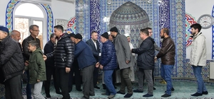 Ezine’de namaz sonrası bayramlaşma