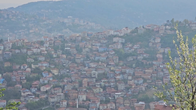 Zonguldak'ta bayram sabahı korkutan silah atma geleneği