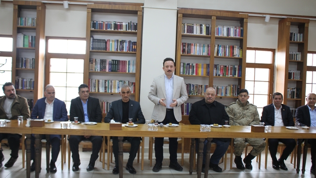 Malazgirt'te bayramlaşma töreni düzenlendi