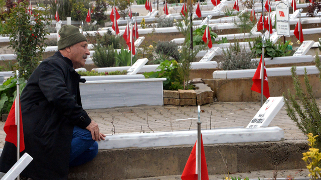 Depremin merkez üssü Kahramanmaraş'ta hüzünlü bayram