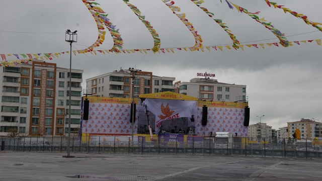 Diyarbakır'da nevruz ateşi için 5 ton odun yakılacak