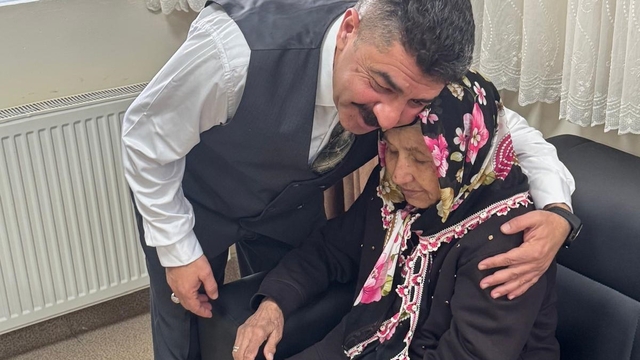 Bayburt'ta huzurevi sakinlerinin bayramı kutlandı