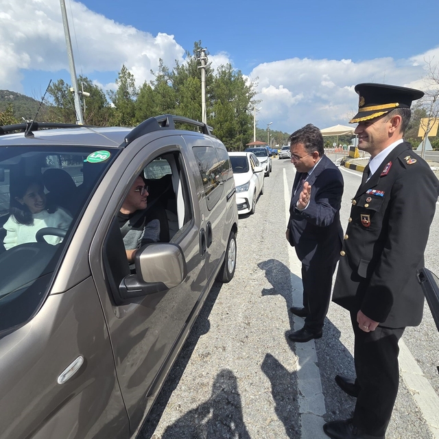 Marmaris'e bayram için 5 bin araç giriş yaptı