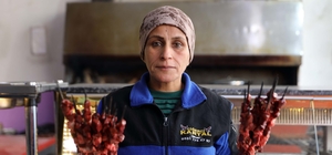 Ev kadınıydı bölgenin ‘kebapçı ablası’ oldu