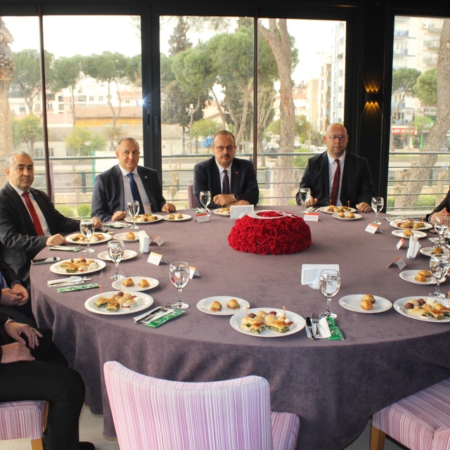 Aydın protokolü bayramlaştı