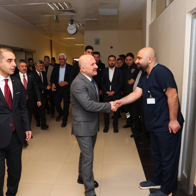 Görev başındaki personellerin bayramı kutlandı