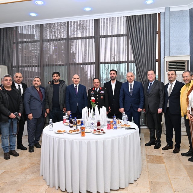 Manisa protokolü bayramlaşmada buluştu