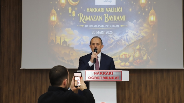 Vali Taşyapan: "Bayramlar kardeşliği pekiştirir"