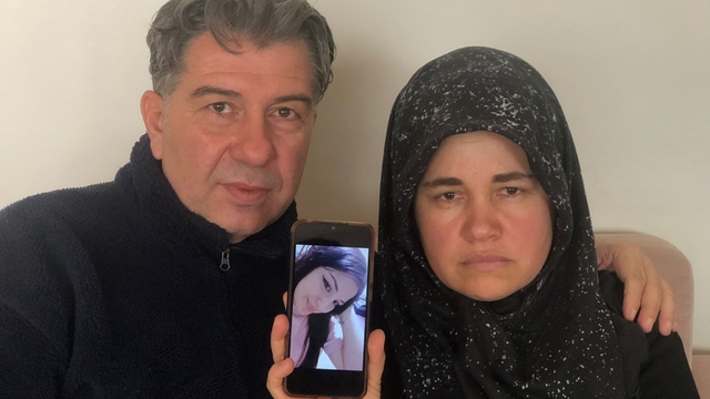 Bolu'dan Adana'ya bayram ziyaretine giden 16 yaşındaki kız kayboldu
Acılı anne Şencan Başaran: "Ben kızımın canından da endişeliyim"
