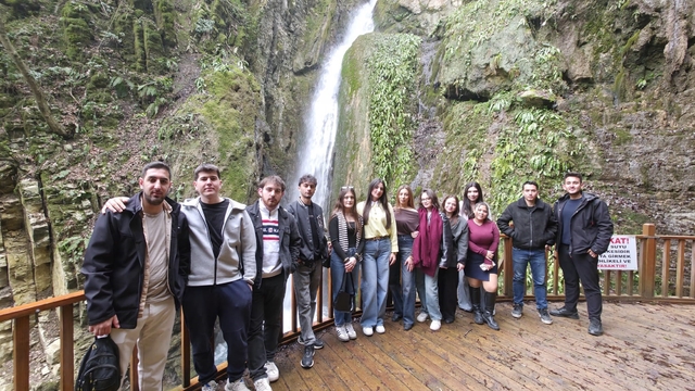 Hukuk öğrencileri Akçakoca'yı gezdi