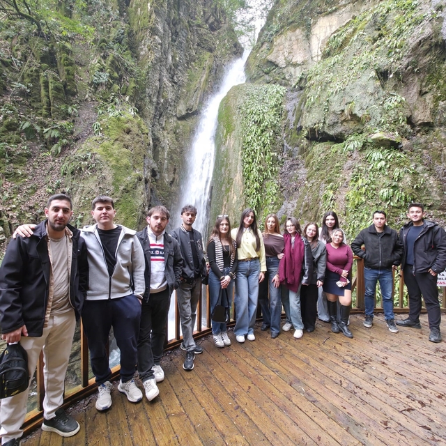 Hukuk öğrencileri Akçakoca'yı gezdi