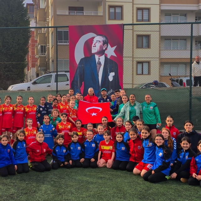 Milli Takımlar Kaleci Departmanı Koordinatörü Alper Boğuşlu Bilecik Kolej S...