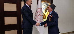 Vali Bozkurt bayramlaşma programında vatandaşlarla buluştu