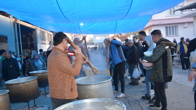 Aydın'da geleneksel keşkek hayrı 20 bin kişiye ulaştı