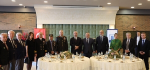 Çanakkale'de protokol üyeleri bayramlaştı