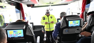 İzmir'de polis ekiplerinden bayram mesaisi