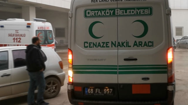 Boşanma aşamasındaki eşini babasının mezarı başında öldürdü, baldızını ağır yaraladı