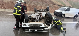 Siirt'te iki otomobil çarpıştı: 2 yaralı