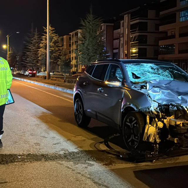 Konya'da otomobilin çarptığı kadın hayatını kaybetti