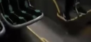 Halk otobüsündeki uygunsuz davranış kamerada