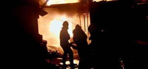 İşçi lojmanları alevlere teslim oldu