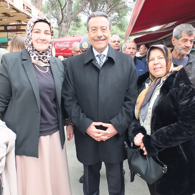 Burhaniye'de kadın muhtarlar bayramlaşma programına katıldı