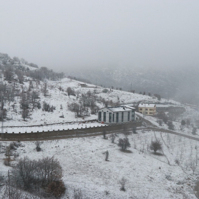 Hadim'de kar yağışı başladı
