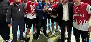 Lapseki'de Zafer Batuhan Özer Futsal Turnuvası tamamlandı