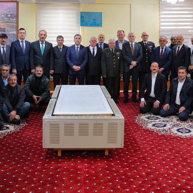 Bayburt'ta mahalle odasında bayramlaşma programı düzenlendi