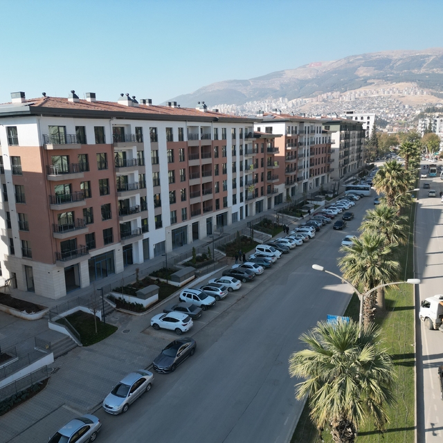 Trabzon Caddesi'nde hayat yeniden canlanıyor
Kahramanmaraş'ta depremin izle...