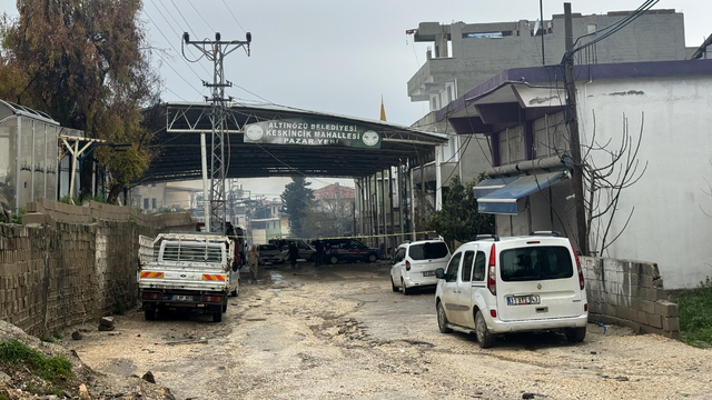 Hatay'da iki aile arasında çıkan kavgada 3 kişi öldü, 22 kişi yaralandı