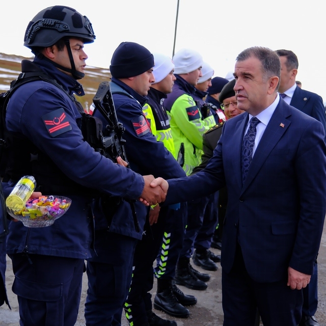 Bayburt'ta görev başındaki güvenlik güçlerinin bayramı kutlandı