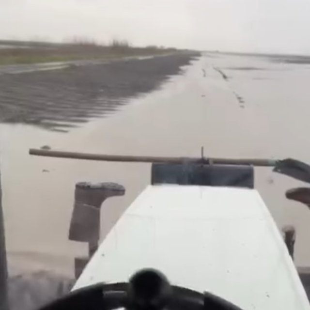 Adana'nın kuzeyinde kar, güneyinde sağanak