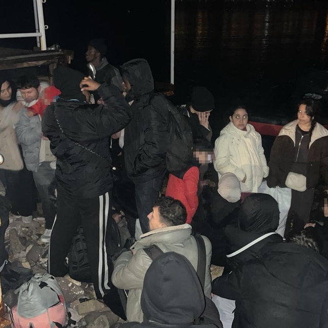 Bodrum'da 33 kaçak göçmen 3 göçmen kaçakçısı yakalandı