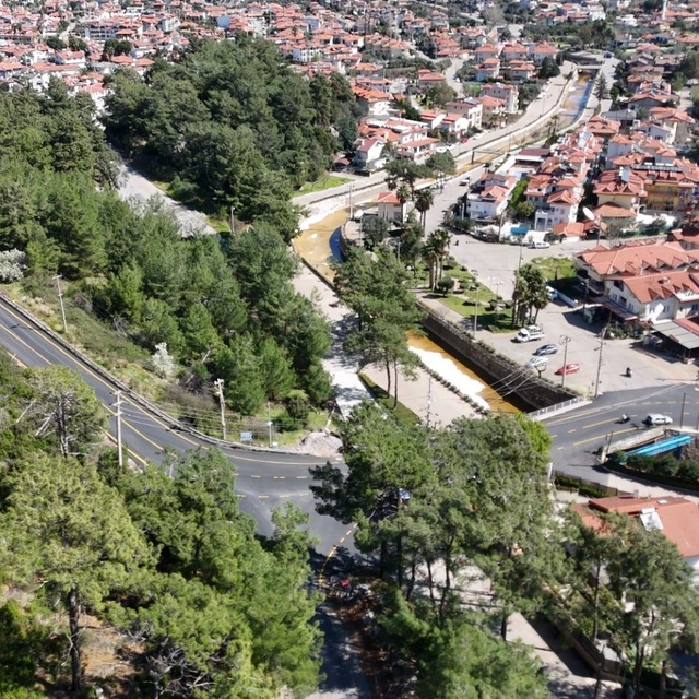 Muğla Büyükşehir Belediyesi'nin modern yol ağı genişliyor
Yenilenen yok mem...