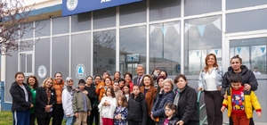 Muğla'da down sendromlular farkındalık için çorap ve ağaç boyama yaptı