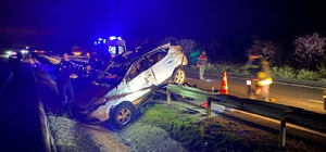 Eskişehir'de otomobilin SUV tipi araçla çarpıştığı kazada 2 kişi öldü, 2 kişi yaralandı