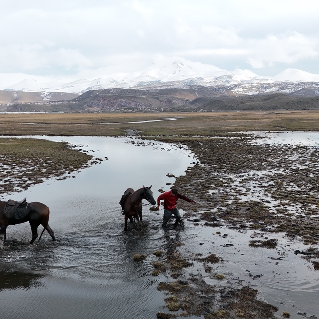 Atla gezi suda bitti
