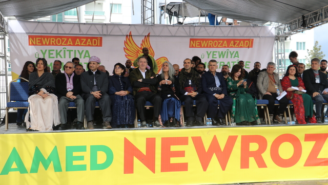 Diyarbakır'da nevruz kutlamaları başladı (2)