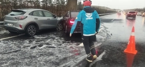 Dolu yağışı zincirleme kazaya neden oldu: 11 yaralı