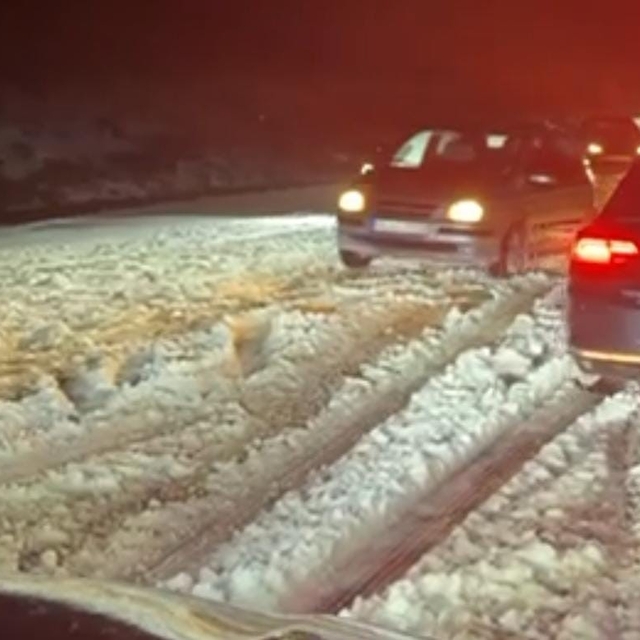 Şanlıurfa'da dolu ve kar yağışı etkili oldu