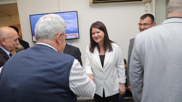 Edirne Belediye Başkanı Gencan, bayram ziyaretlerinde bulundu