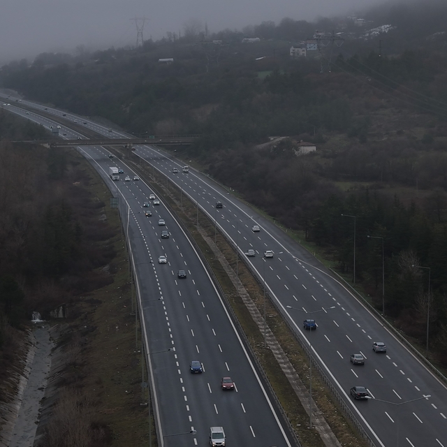 Bayram tatili bitiyor, dönüş başladı: Yollarda bayram trafiği