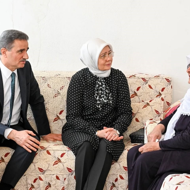 Vali Baruş'tan bayramda vefa ziyaretleri