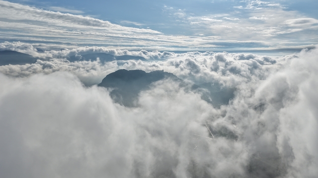 Bulutlar Kozan Kalesi'nde dans etti, ortaya masalsı görüntüler çıktı