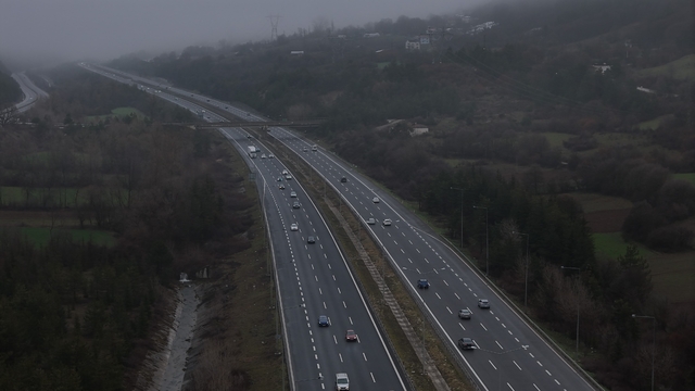 Bayram tatili bitiyor, dönüş başladı: Yollarda bayram trafiği