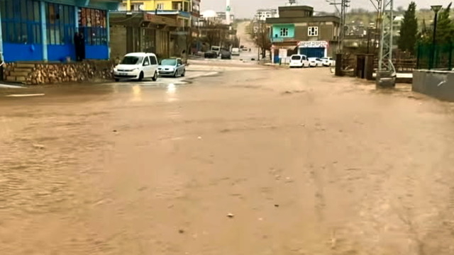 Araban'da sağanak etkili oldu