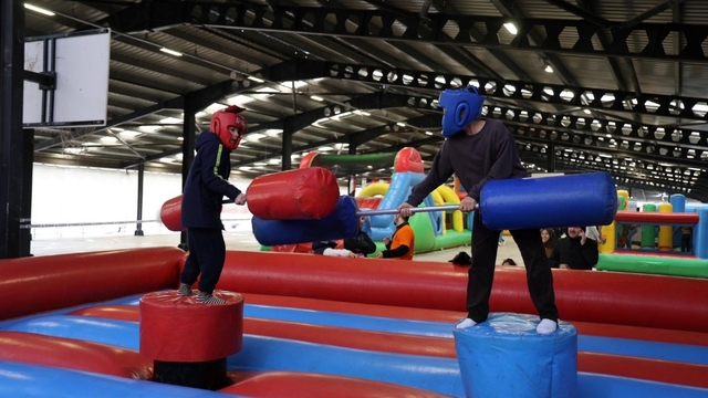 Kartepe'de çocuklar bayram etkinlikleriyle doyasıya eğlendi